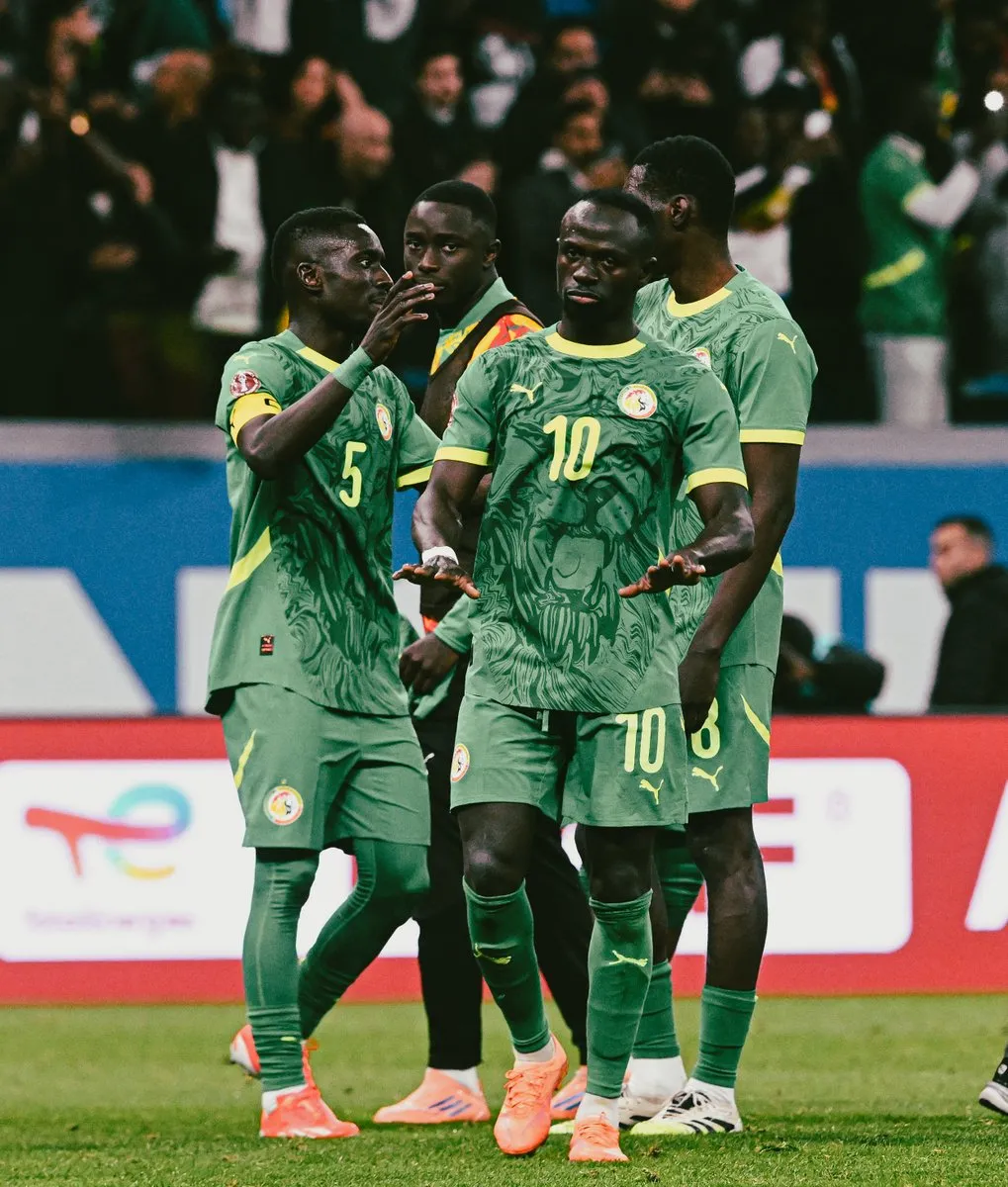 Senegal players including Sadio Mane, Gueye