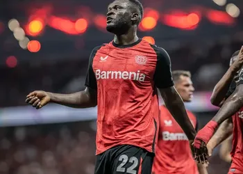 Davido celebrates Osimhen and Oshoala’s Balon d’Or nominations