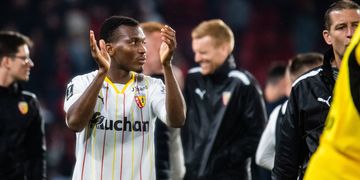 WATCH: VAR under fire as Nigeria and Lens star escapes red card for jaw-breaking kick in France