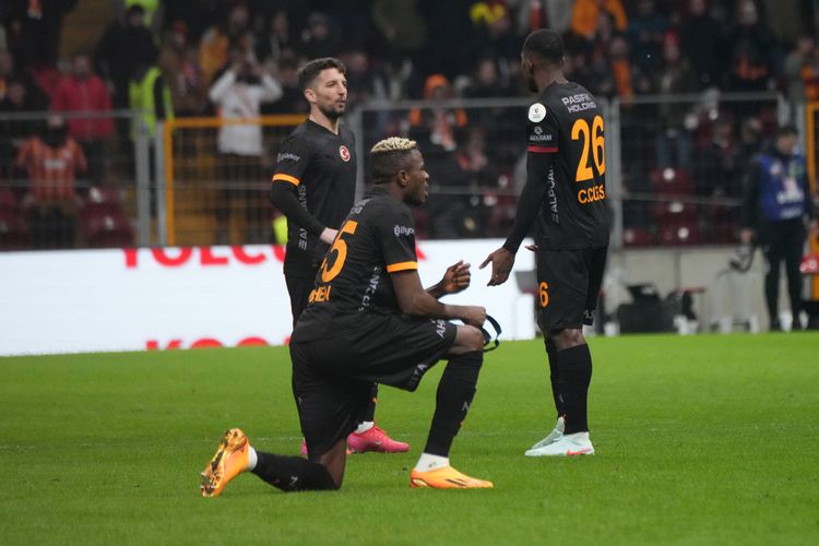 Victor Osimhen: What Manchester United must do to sign Super Eagles star