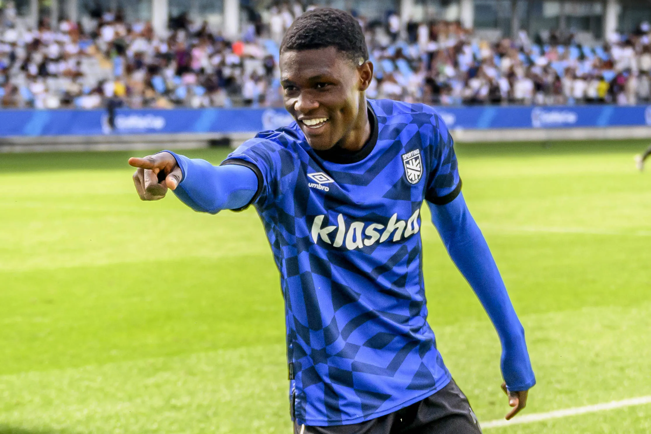 Seun Akanji in action for Sporting Lagos