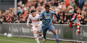 Chuba Akpom: Ajax coach pours cold water on Nigerian striker’s possible exit