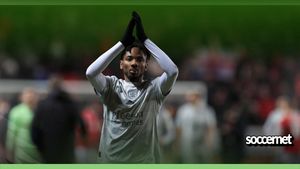 Nwakali: Barnsley set date to address ex-Arsenal midfielder’s sack rumours