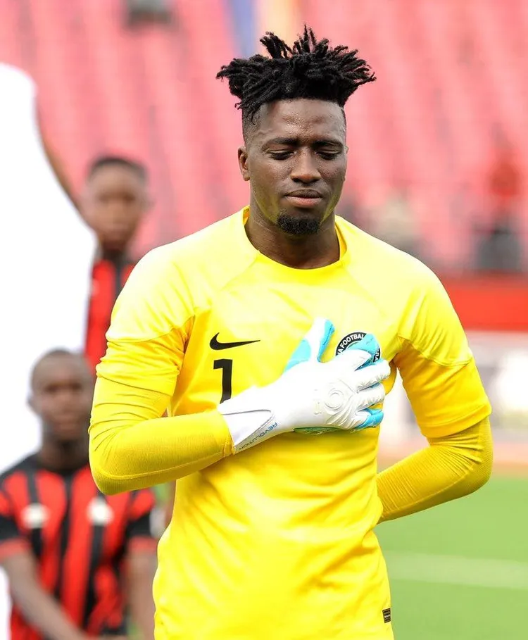Nigeria international goalkeeper Adebayo Adeleye