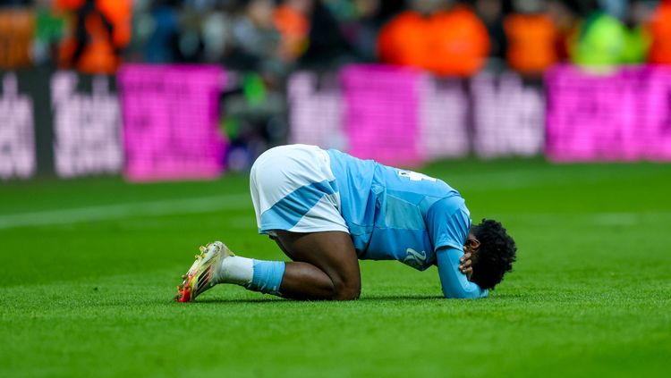 Nottingham Forest star Ola Aina breaks silence after hamstring surgery