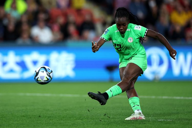 Michelle Alozie: Molecular Biologist turn Super Falcons star reveals crush on Everton star