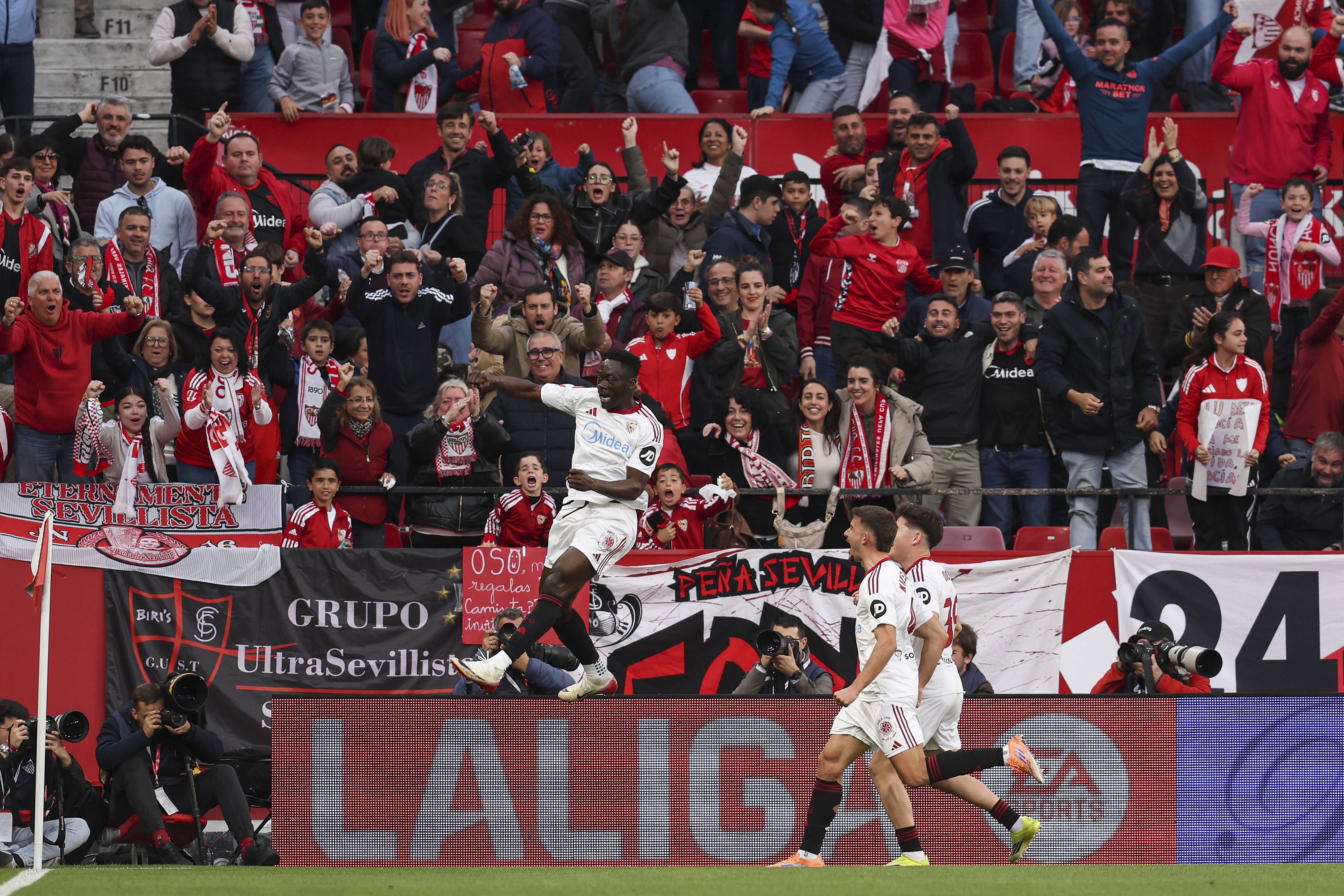 Akor Adams celebrates after scoring the 1-0 during the La Liga match between Sevilla FC and Rayo Vallecano
