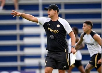 Pochettino talks about playing alongside Okocha and Ronaldinho