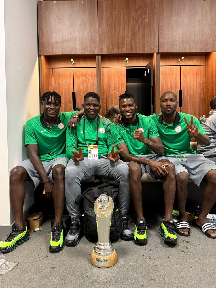 Super Eagles: Daniel Ogunmodede, Sikiru Alimi, Sodiq Ismaila