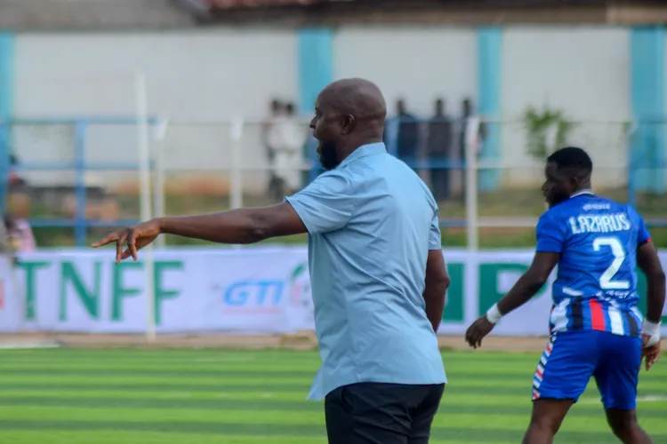 Rivers United head coach Finidi George