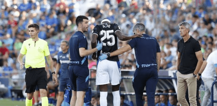 Real Sociedad's Umar Sadiq injured