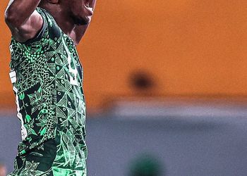 Watch: Victor Osimhen and Alex Iwobi party hard after Finidi’s exit