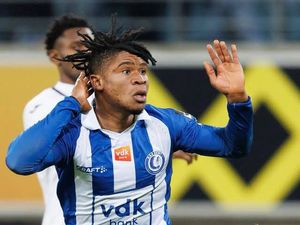 Manchester United keeping tabs on free-scoring Nigeria striker