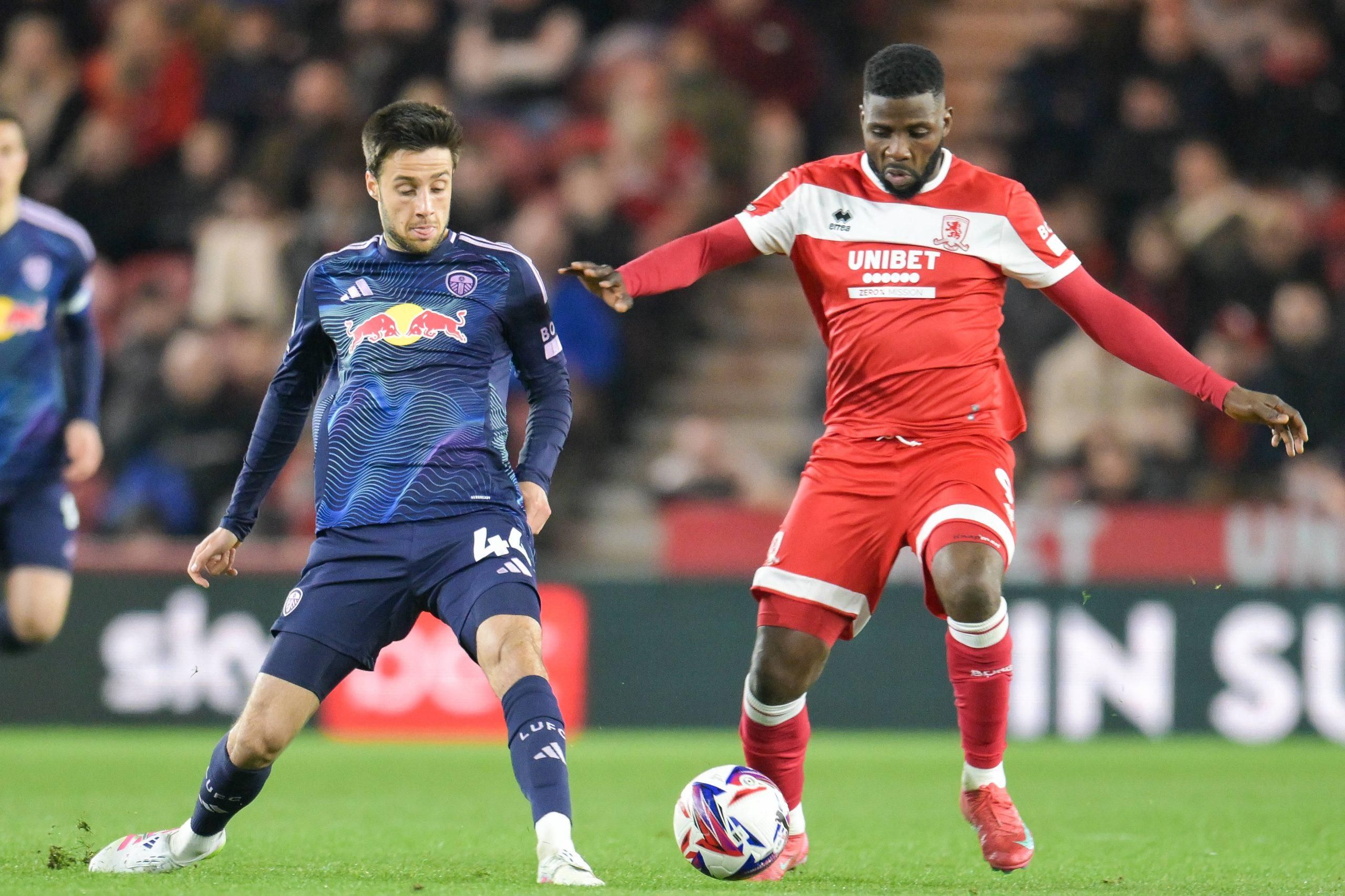 Kelechi Iheanacho and Ilia Gruev play during the Sky Bet Championship match between Middlesbrough and Leeds United