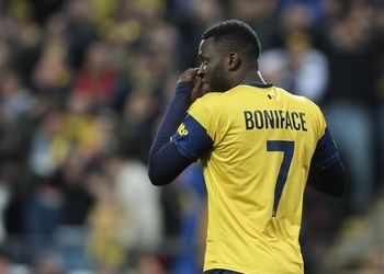 Photos: Nigerian Prodigy radiates joy and playfulness in pre-season training