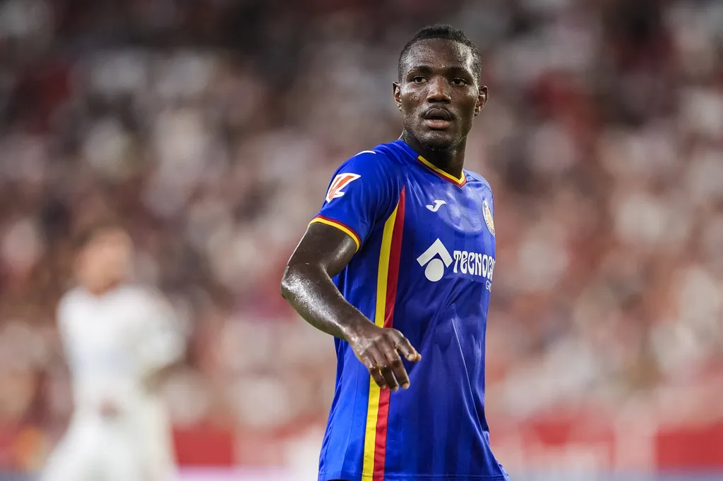Christantus Uche looks on during the match played between Sevilla and Getafe