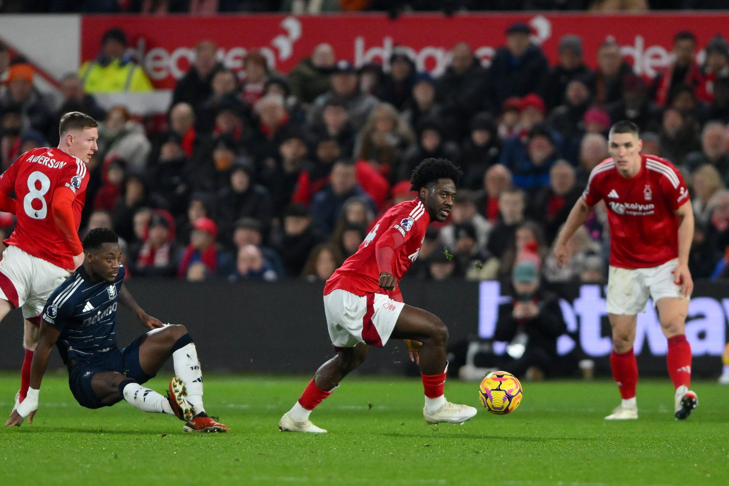 Ola Aina Nottingham Forest