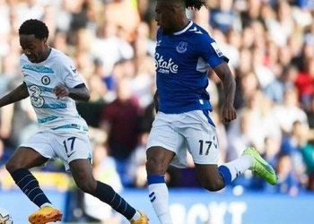 Iwobi is dogged but Jorginho’s kick seals victory for Sterling Chelsea