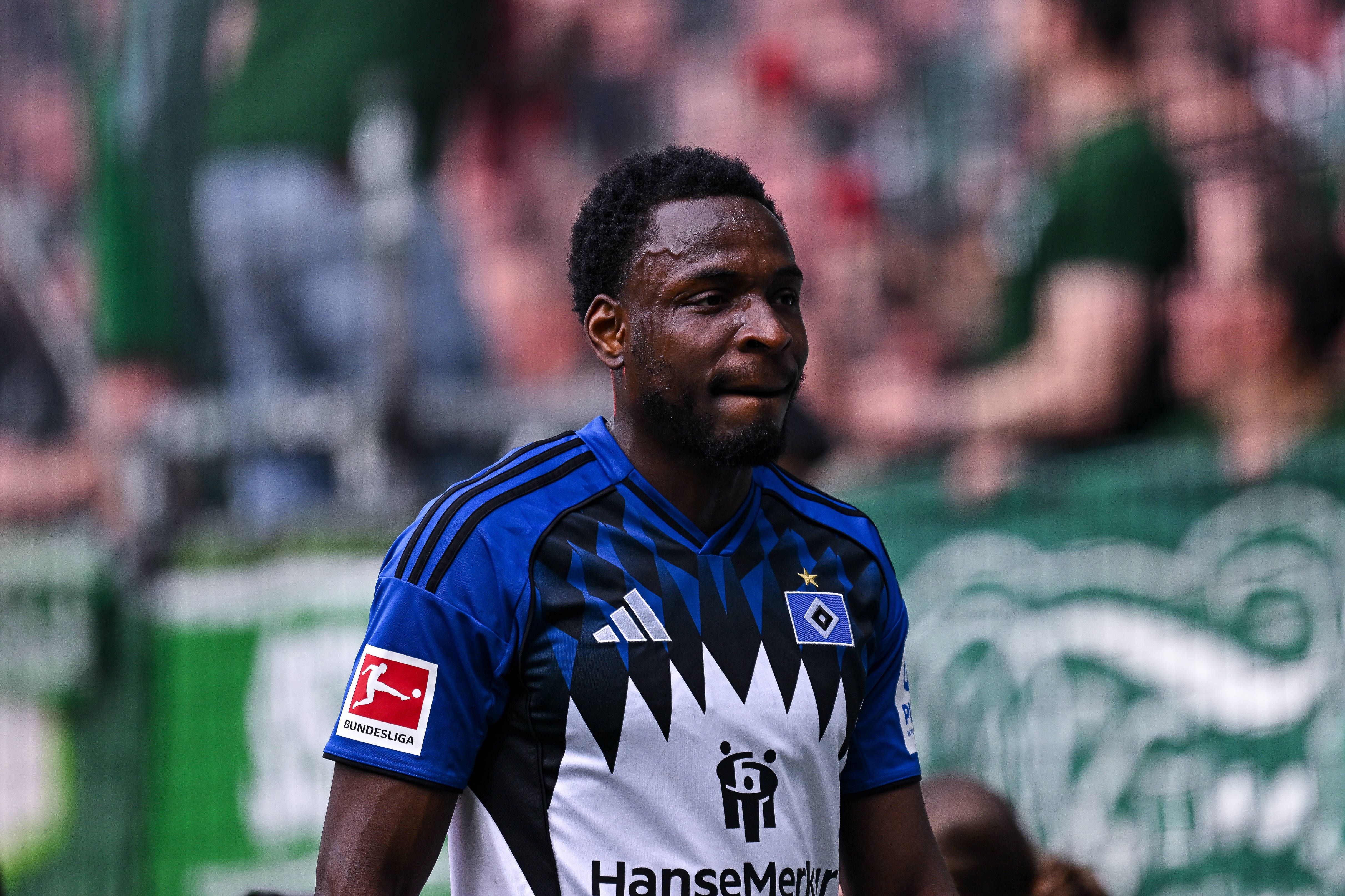 Philip Otele in action for Hamburg