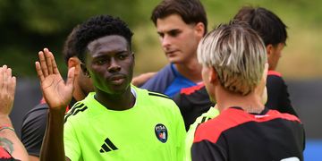 I learned barbering because football wasn’t guaranteed — Super Eagles new boy Akinsanmiro