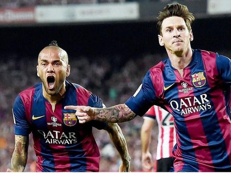 Alves: Messi Much Better Than Ronaldo