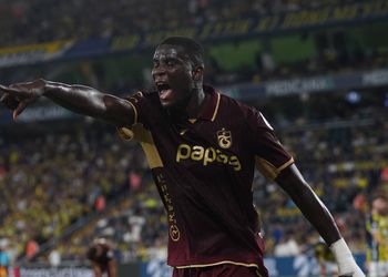 Watch: Osimhen sends powerful message to injured Icardi with goal celebration against Samsunspor