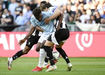 Nigerians abroad: Monday hits 10 goals, Osimhen’s Galatasaray clash abandoned, Nnadozie stars in Paris FC Cup win