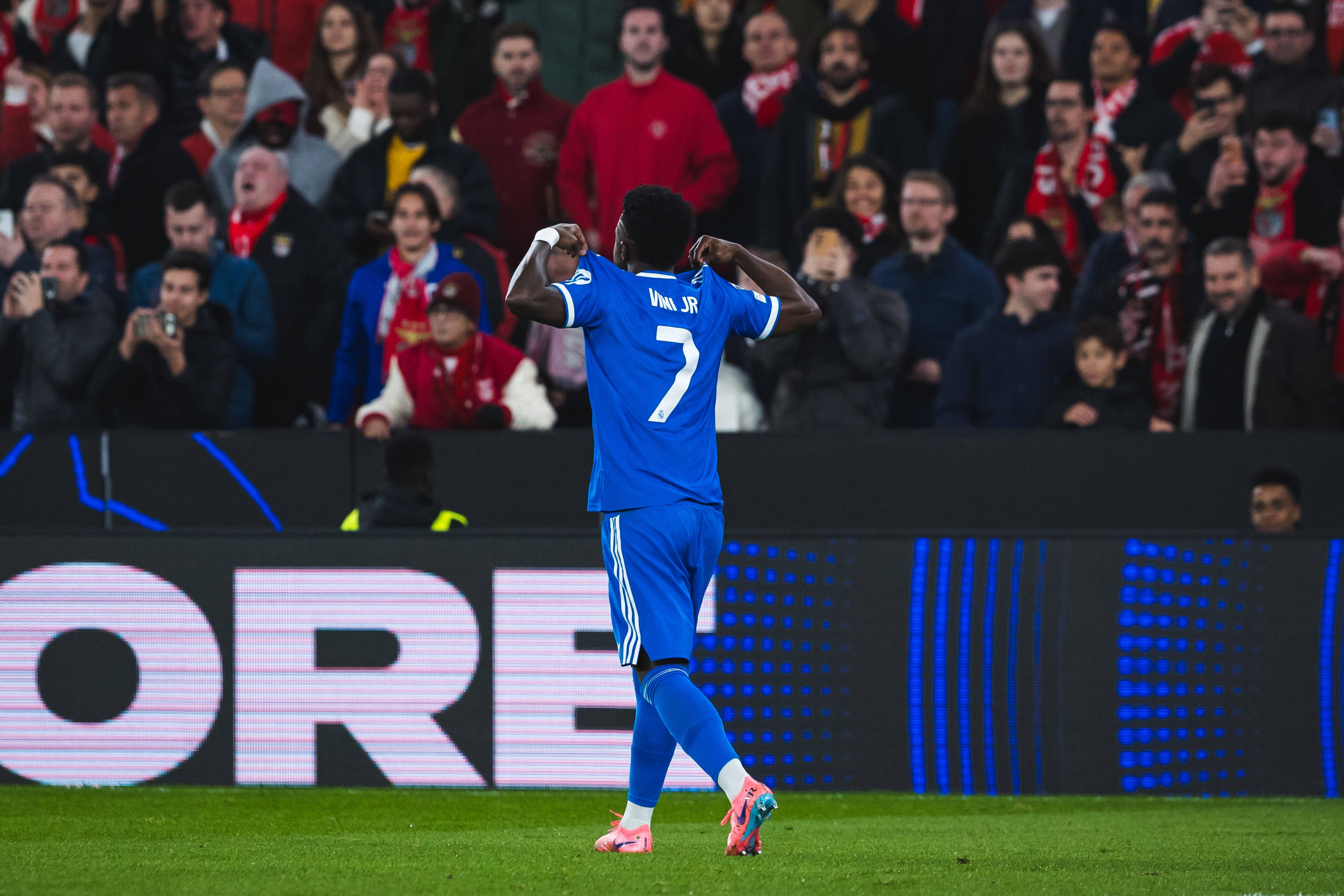 Vinicius Junior celebrate a goal during the UEFA Champions League match between SL Benfica and Real Madrid