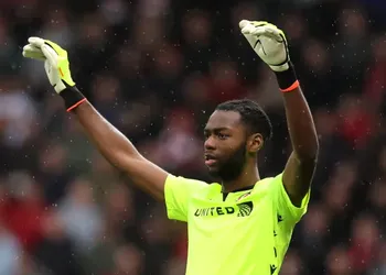 Arsenal-owned Nigerian goalkeeper sends message to Crewe fans after leaving for Bundesliga club