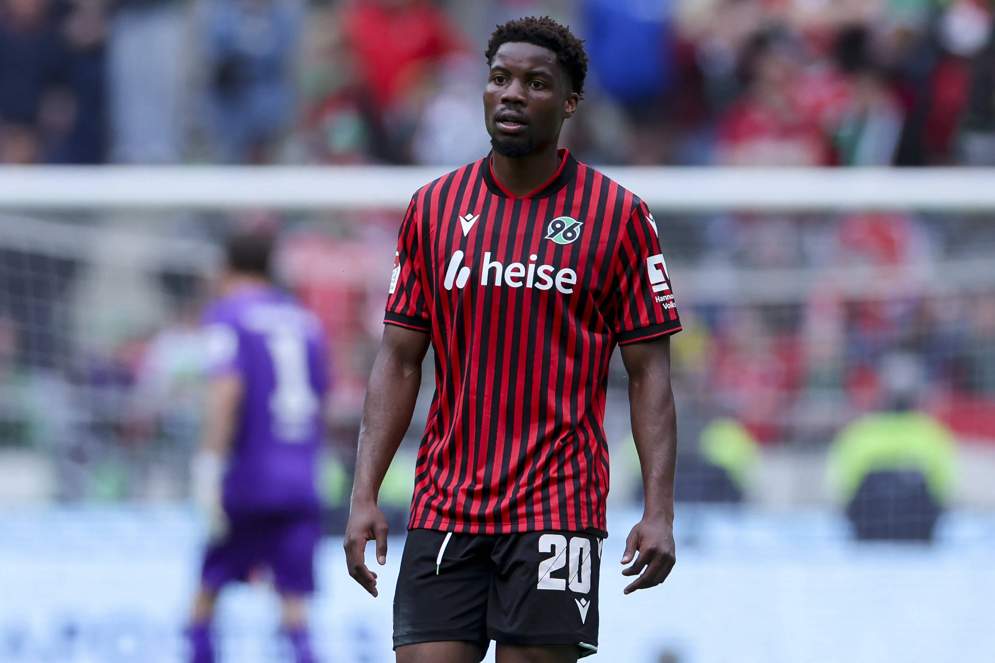 Ime Okon for Hannover 96