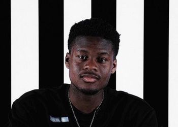 Arsenal-owned Nigerian goalkeeper sends message to Crewe fans after leaving for Bundesliga club