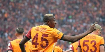 Watch: Asisat Oshoala reacts to Chelsea’s defeat to Manchester United with TikTok trend