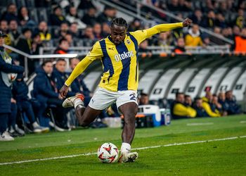 Official: Osayi-Samuel dumps Fenerbahce for Championship returnees