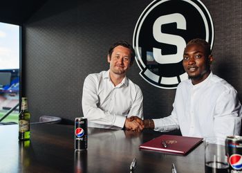 Official: Three-time Czech champions complete permanent deal for excellent Victor Olatunji