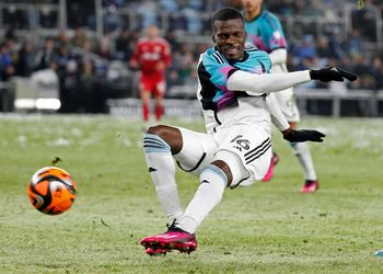 Southampton, AC Milan, Fulham, Boavista stars escape elevator incident ahead of Super Eagles’ AFCON dead rubber