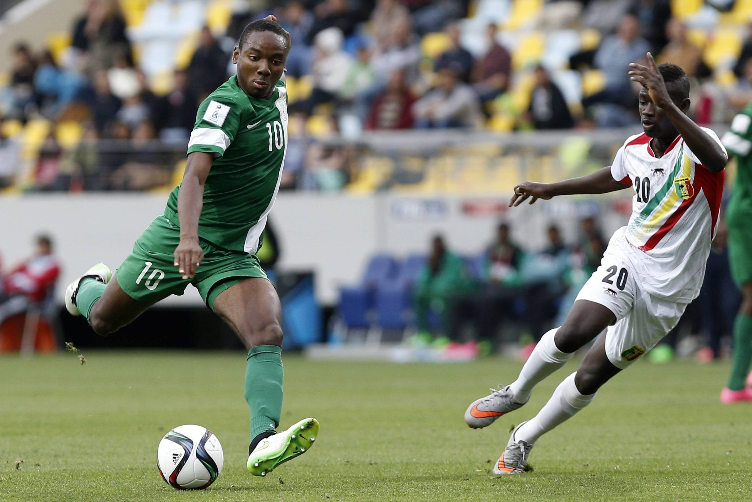 Kelechi Nwakali, battles for the ball against Sekou Koita of Mali during the U-17 world cup final match 