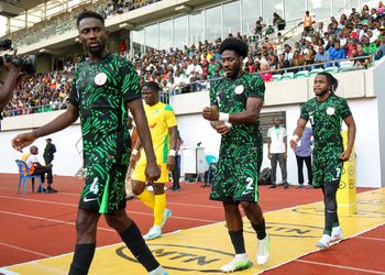 “Can’t be real” – How Ola Aina, other Nigerian stars react to the tragic death of Liverpool’s Diogo Jota