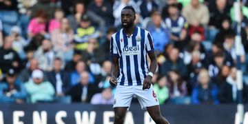 ‘Only 10 shirt I’ve always admired’-Ronaldinho on Okocha