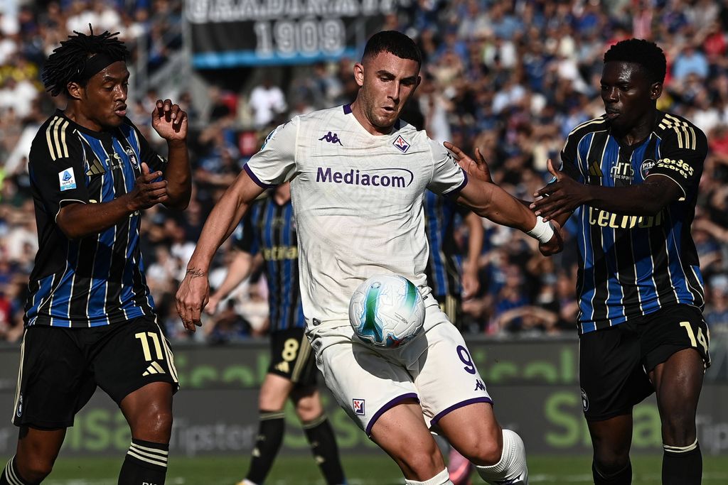 Fiorentina / foto Matteo Papini/Image nella foto: Roberto Piccoli-Juan Cuadrado-Ebenezer Akinsanmiro