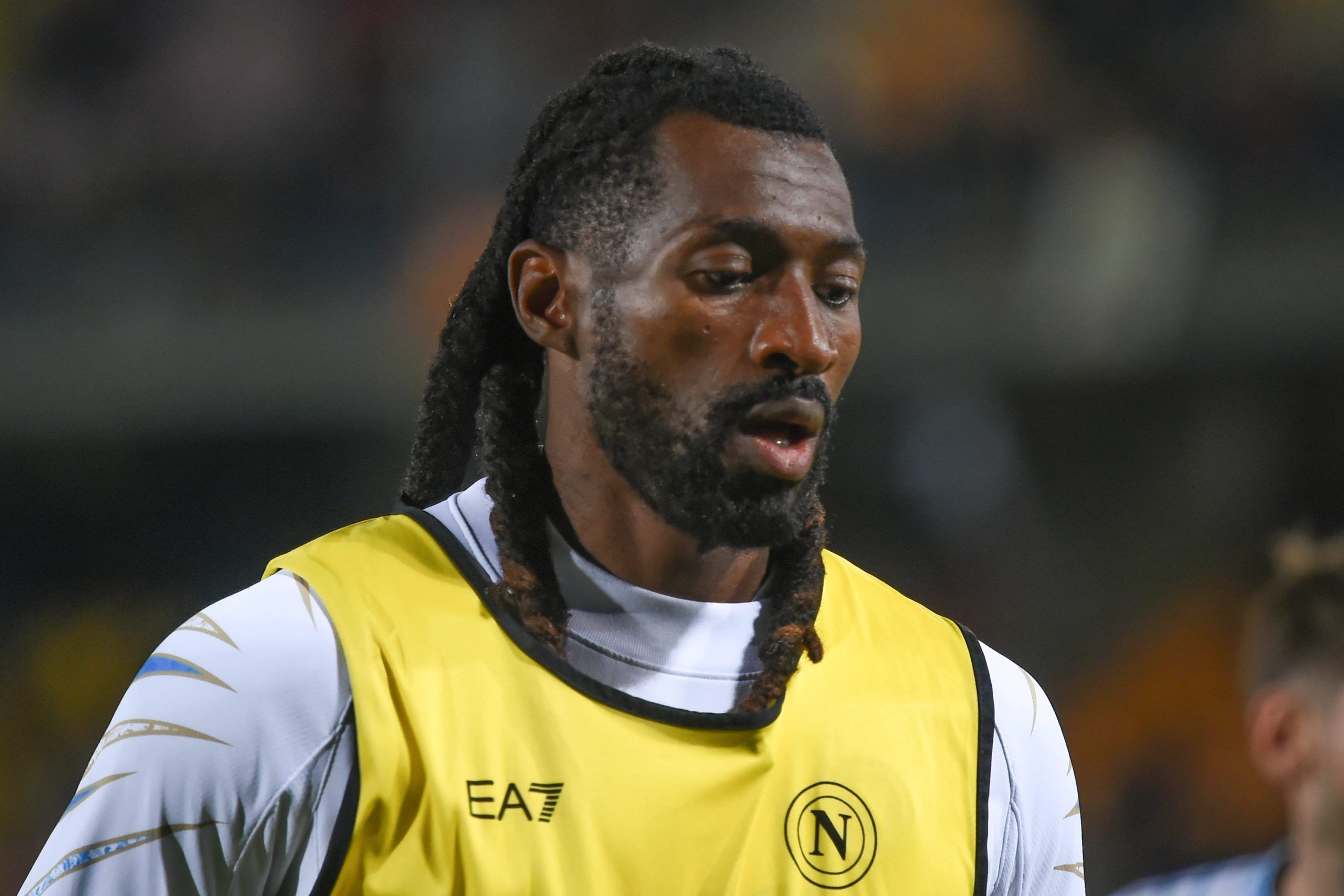 Andre Frank Zambo Anguissa of SSC Napoli look on before the Serie A Enelive betwee US Lecce vs SSC Napoli at Via Del Mare Stadium PUBLICATIONxNOTxINxITA Copyright: xDaniloxGemito/IPAxSportx/xipa-agency.netx/xx IPA_67229610 IPA_Agency_IPA67229610