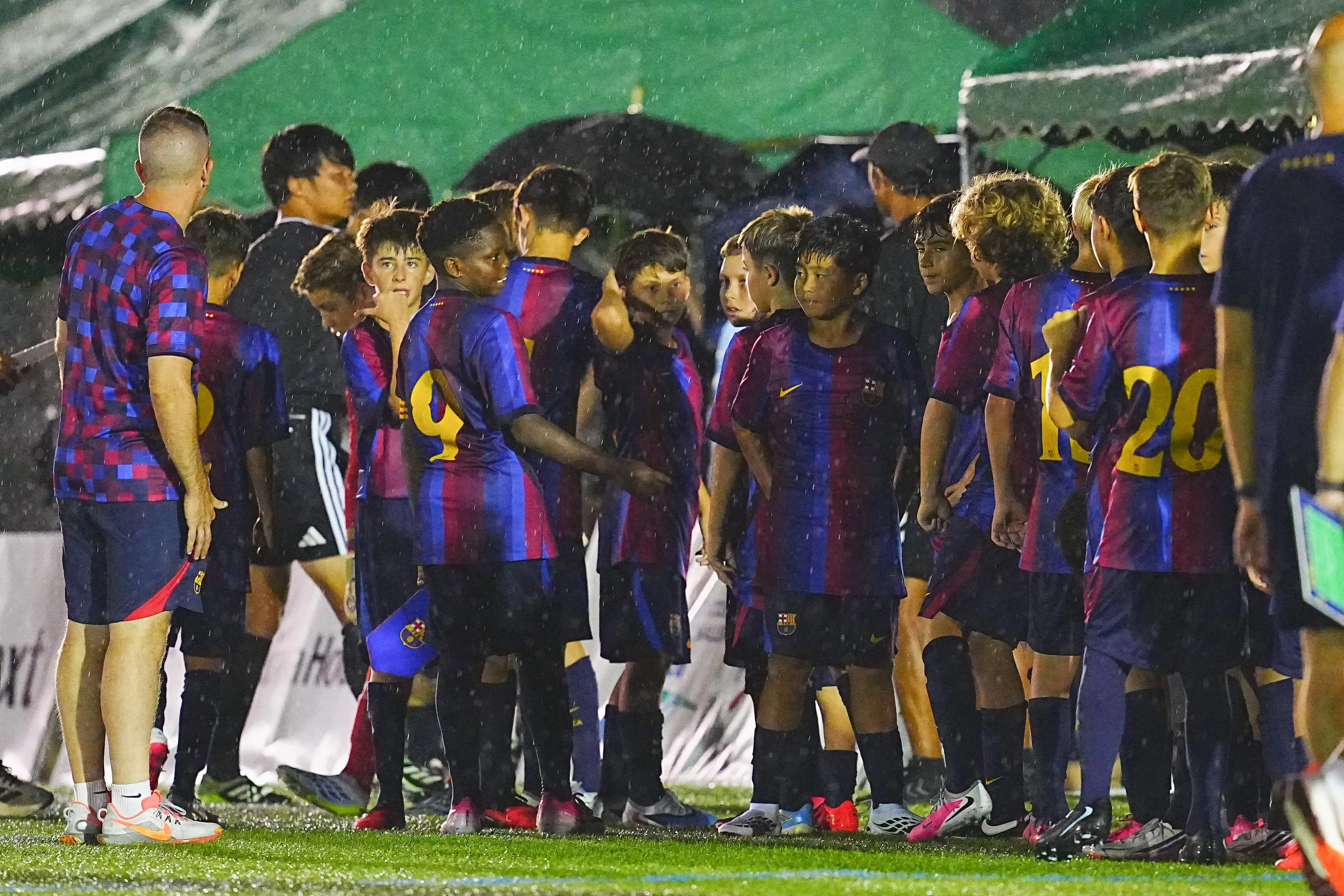 Destiny Kosiso, Shinta Nishiyama for Barcelona under-12. 