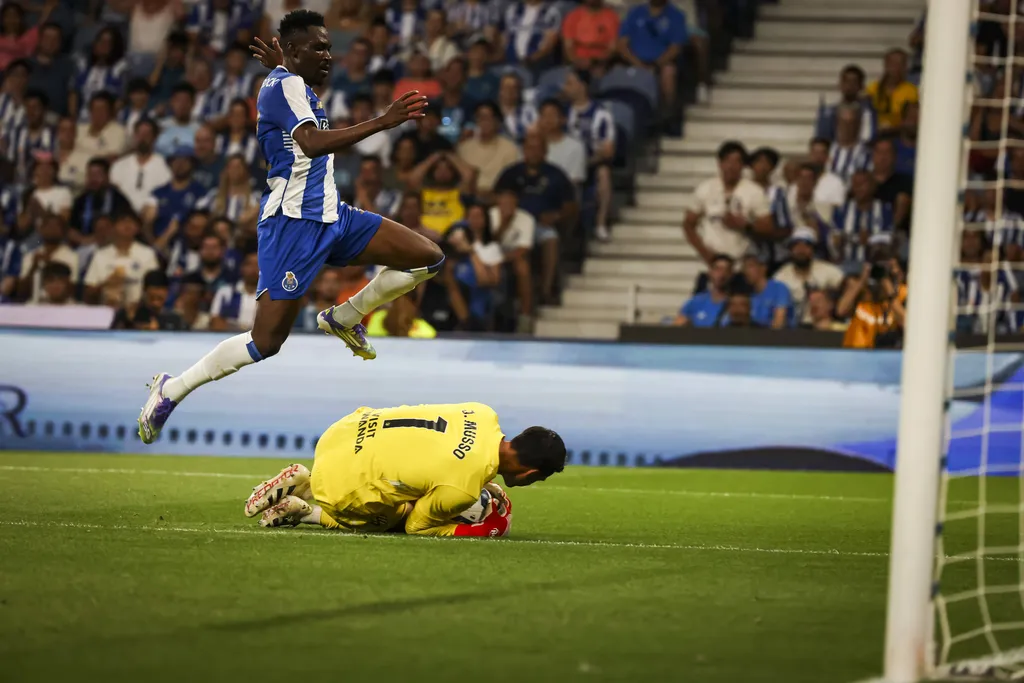Zaidu Sanusi of FC Porto participates in the presentation match between FC Porto and AtlÃ tico Madrid at the Estadio do Dragao, on August 3, 2025 in Porto, Portugal