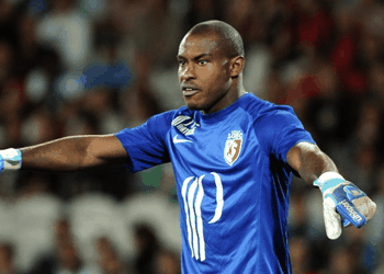 Enyeama Urges Nigerian Goalkeeper To Consider Move To Europe