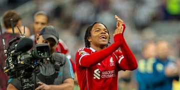 ‘Could watch this fella all day’-Former Liverpool and England star raves about Okocha