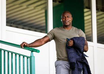 “Okonkwo must prove himself” – Ex-Super Eagles goalkeeper sends warning despite FIFA clearance