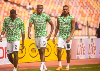 “I hope he doesn’t end up in Saudi” – Former Liverpool striker wants Osimhen to make Premier League move