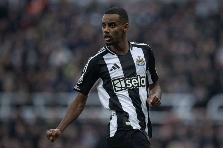 Fufu for speed: Newcastle star and 3 top footballers who love the Nigerian delicacy