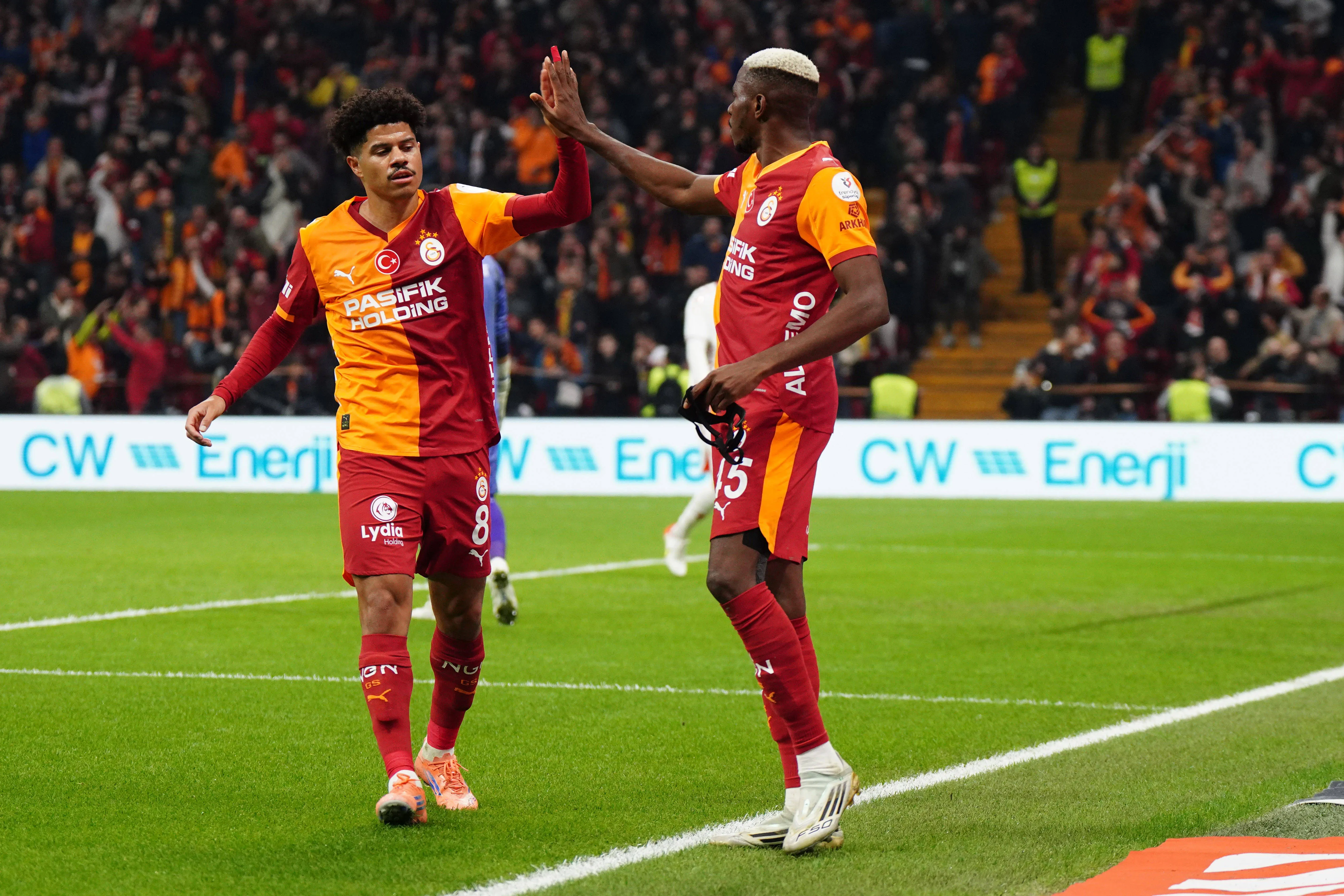 Victor Osimhen and Gabriel Sara