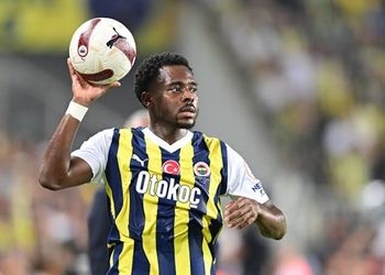 Transfers: Forest willing to listen to offers for Super Eagles forward amidst interest from Leeds United