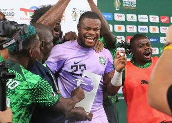 Ex-Premier League star who snubbed Super Eagles urges Chelsea to sign Napoli’s Osimhen